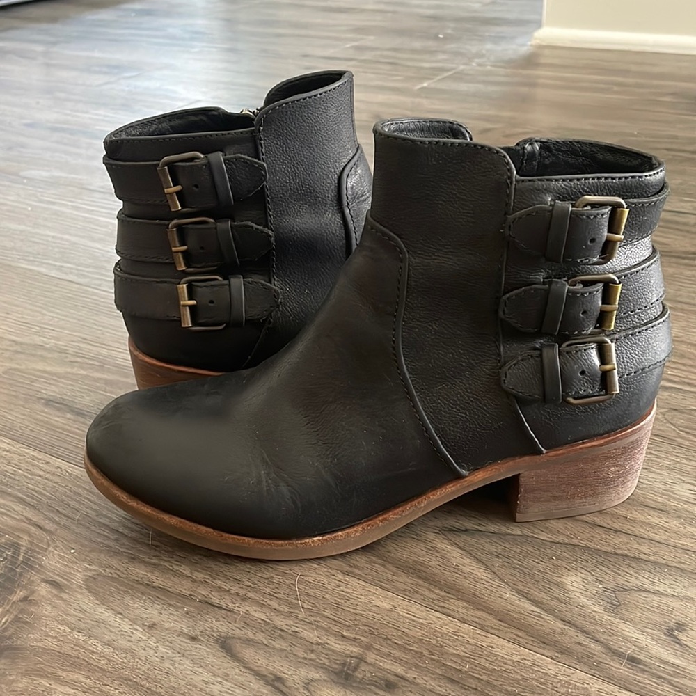 Ugg Black Leather Ankle Boots